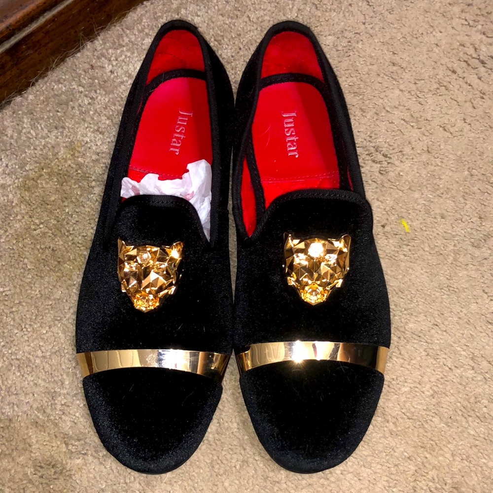 Brand new, gorgeous men’s dress loafers.